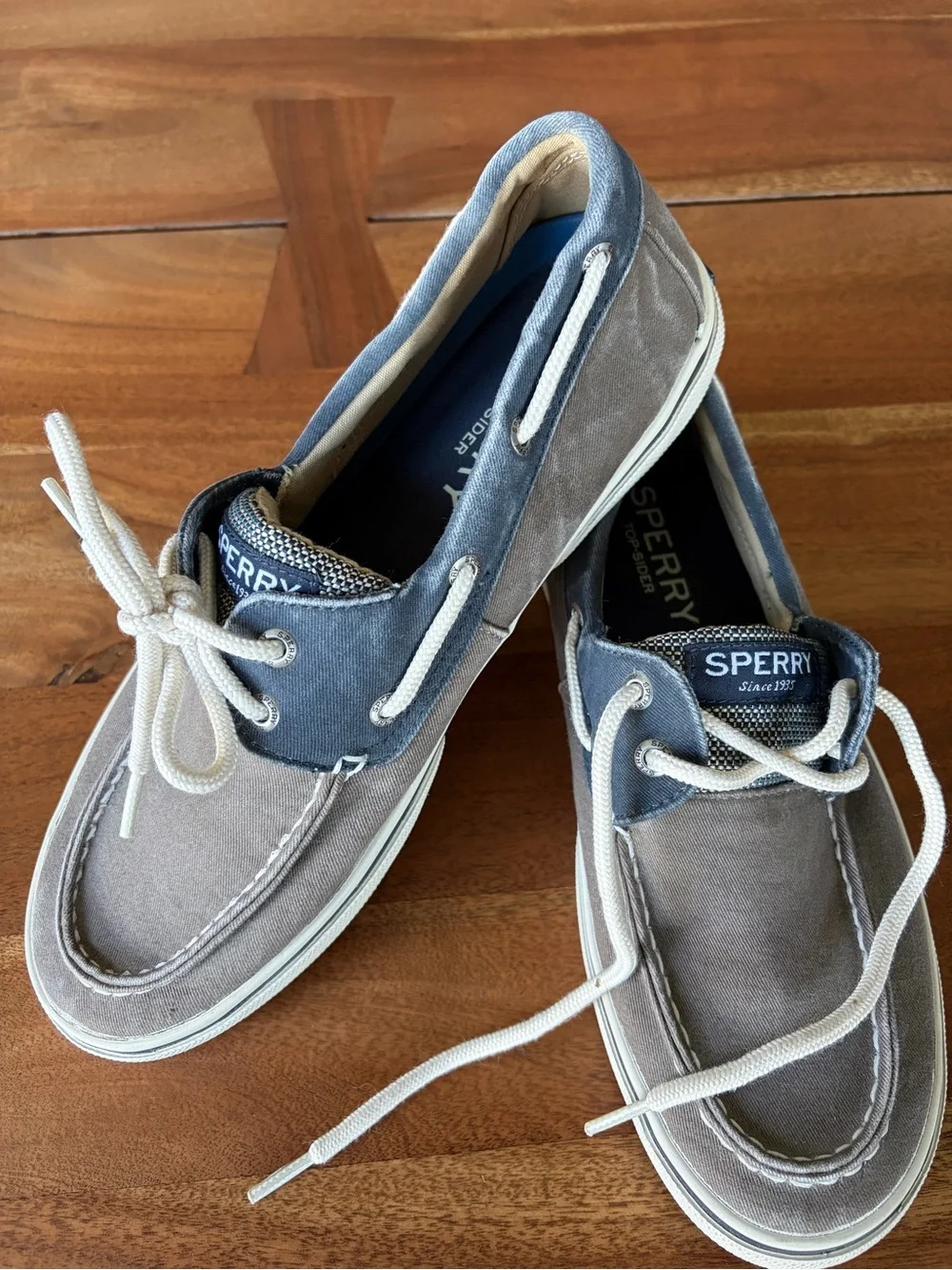 Sperry Men's Gray and Navy Canvas Boat Shoes